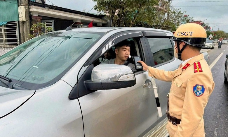 Mồng 2 Tết, hàng nghìn phương tiện bị tạm giữ do vi phạm giao thông